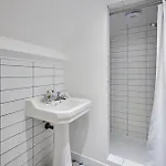 Host & - Beachside ساندسيند