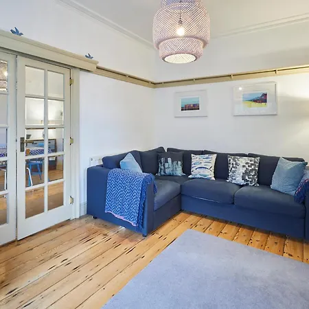 Nyaraló Host & - Beachside Sandsend