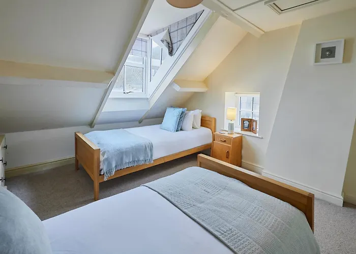 Host & - Beachside *