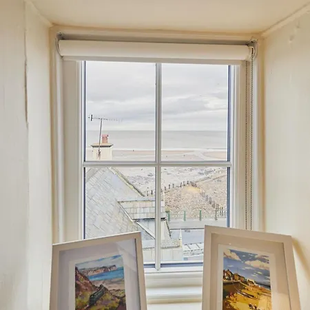 Semesterbostad Host & - Beachside *